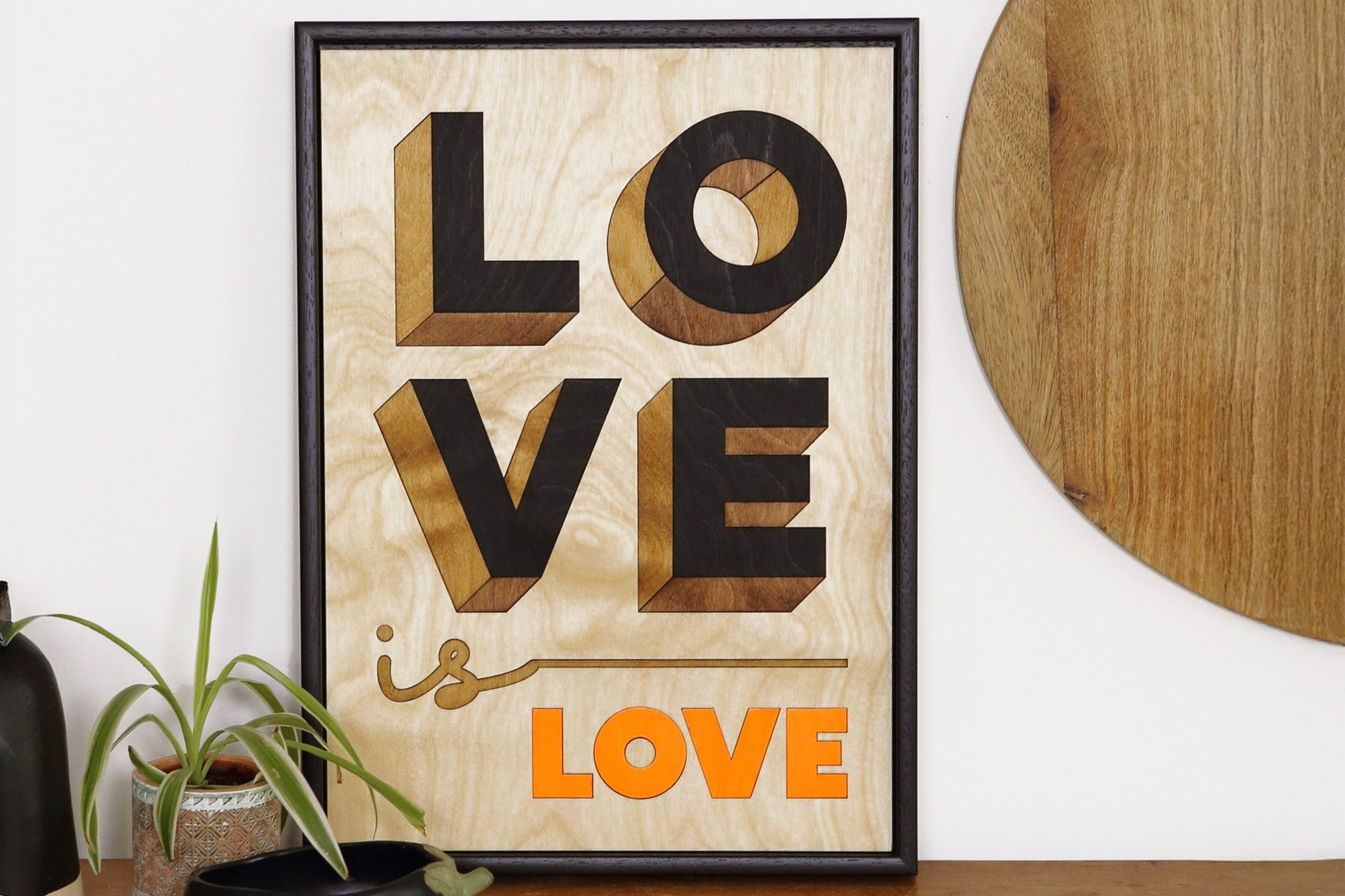 LOVE IS LOVE / BLACK