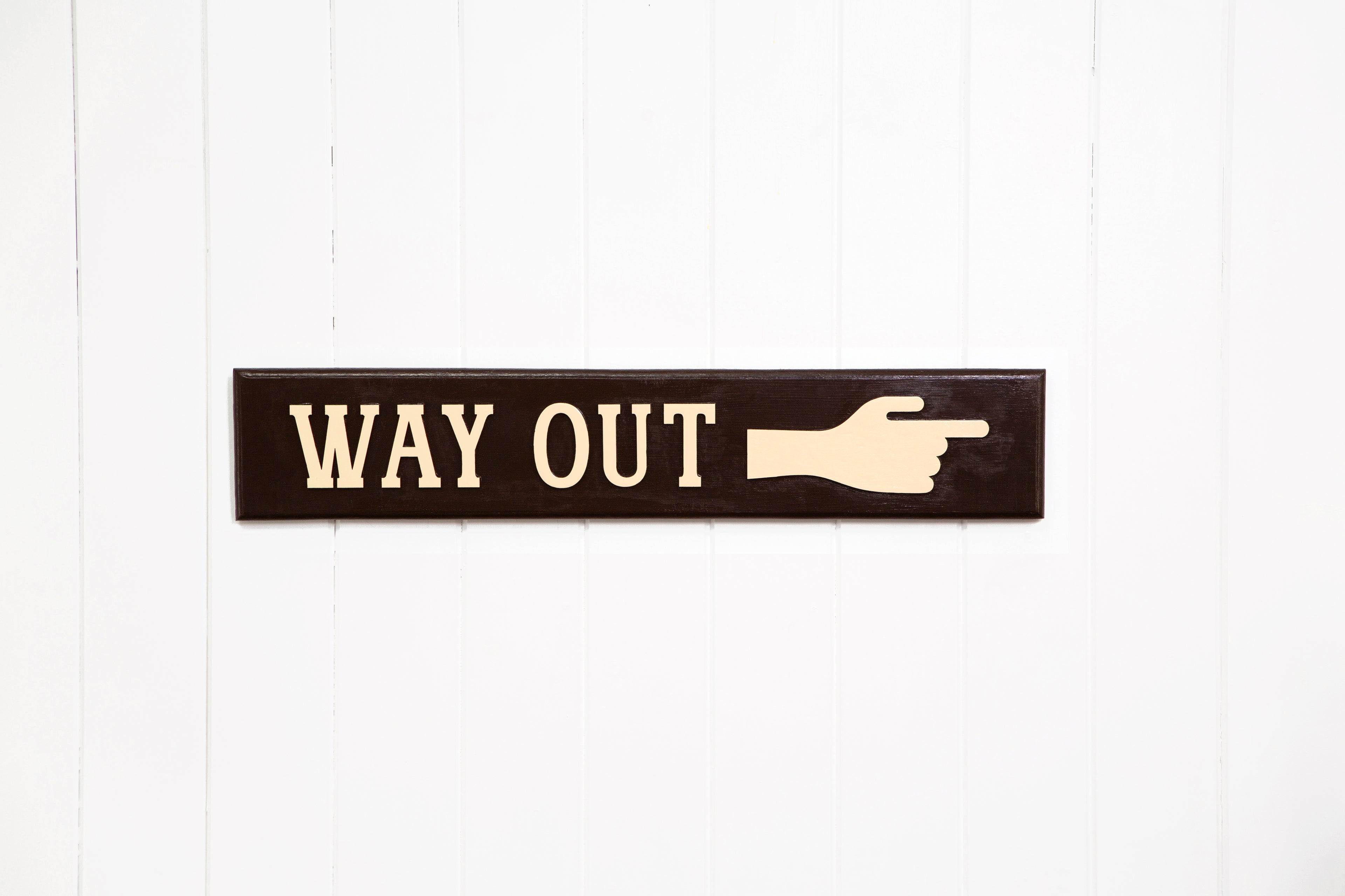 WAY OUT / BEST RED